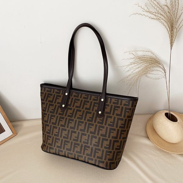 65% off store online bag new network tide tot portable simple and practical large capacity single shoulder women's bag
65% off store online bag new network tide tot portable simple and practical large capacity single shoulder women's bag