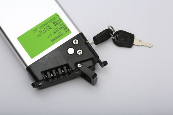 battery 48v 750w electric folding city bike 48volt 10ah e-bike li ion batteries aluminum pack 250w 500w bbs motor 2a charger
battery 48v 750w electric folding city bike 48volt 10ah e-bike li ion batteries aluminum pack 250w 500w bbs motor 2a charger
