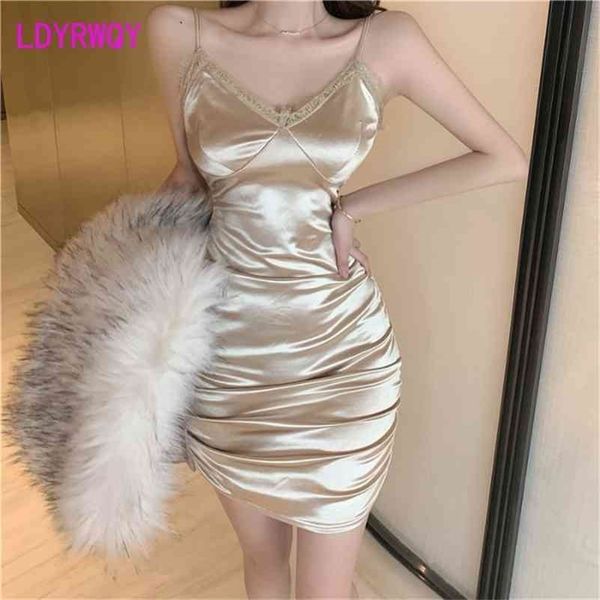 ldyrwqy summer korean version of the v-neck double sling temperament wrinkled silk forged hip dress 210416, Black;gray
ldyrwqy summer korean version of the v-neck double sling temperament wrinkled silk forged hip dress 210416, Black;gray