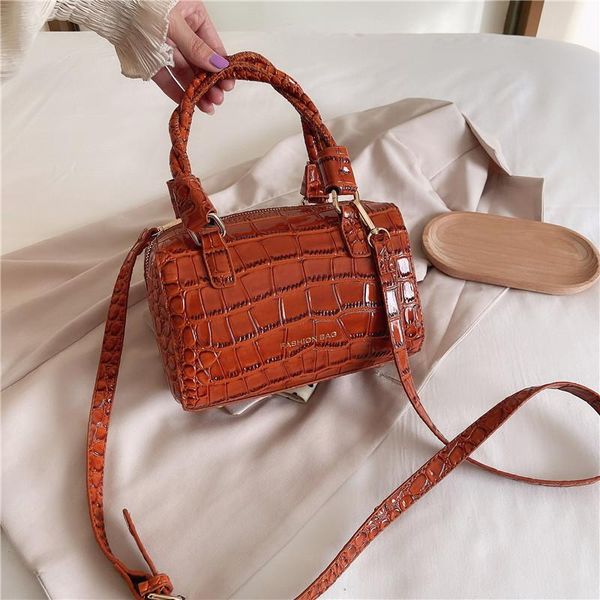 mini portable boston bag european and american crocodile pattern retro fashion one-shoulder messenger women's shoulder bags
mini portable boston bag european and american crocodile pattern retro fashion one-shoulder messenger women's shoulder bags