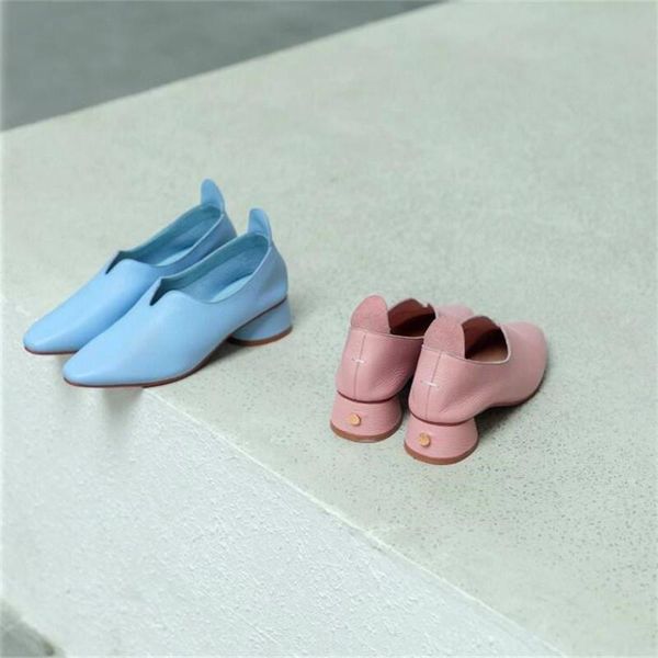 dress shoes thick heel leather ladies high heels black white blue pink metal decorative spring and summer party
dress shoes thick heel leather ladies high heels black white blue pink metal decorative spring and summer party