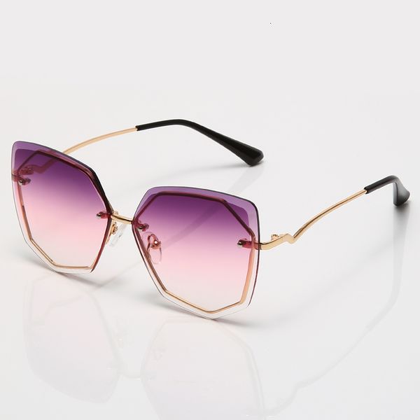 2021 summer polygon metal frame sunglasses women brand designer fashion gradient sun glasses female uv400 vintage oculos de sol a520, White;black
2021 summer polygon metal frame sunglasses women brand designer fashion gradient sun glasses female uv400 vintage oculos de sol a520, White;black