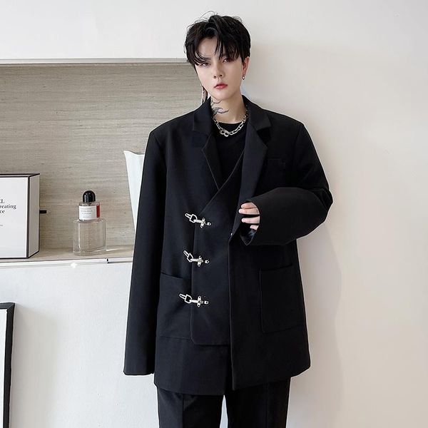 men's suits & blazers man japanese korean streetwear hip hop suit coat blazer men asymmetrical metal buckle loose casual vintage jacket, White;black
men's suits & blazers man japanese korean streetwear hip hop suit coat blazer men asymmetrical metal buckle loose casual vintage jacket, White;black