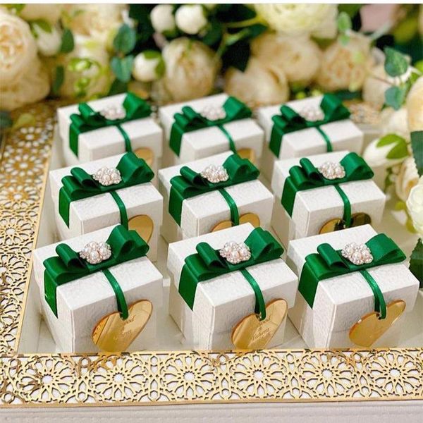 gift wrap cake packaging box handbag mail order baptism candy container cardboard small bags of pape boxes for birthda
gift wrap cake packaging box handbag mail order baptism candy container cardboard small bags of pape boxes for birthda