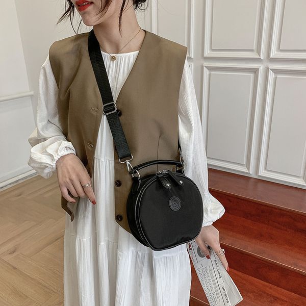 designer handbags net red ins shoulder 2021 new fashion travel women's diagonal simple small round bag
designer handbags net red ins shoulder 2021 new fashion travel women's diagonal simple small round bag