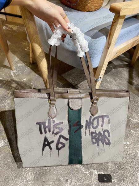 the hacker project graffiti medium ophidia tote beige bag grained calfskin shoulder bags designer luxurys womens vintage business handle bag
the hacker project graffiti medium ophidia tote beige bag grained calfskin shoulder bags designer luxurys womens vintage business handle bag