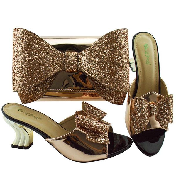 dress shoes 2021 fashion women champange color and bag set to match italian design with matching bags for party, Black
dress shoes 2021 fashion women champange color and bag set to match italian design with matching bags for party, Black
