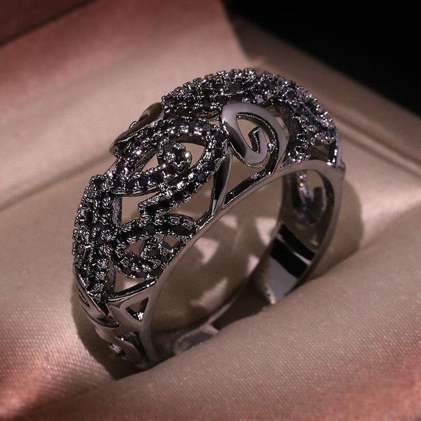 cluster rings exaggerated personality tungsten black zircon stone hollow weaving pattern vintage ring wedding band jewelry, Golden;silver
cluster rings exaggerated personality tungsten black zircon stone hollow weaving pattern vintage ring wedding band jewelry, Golden;silver