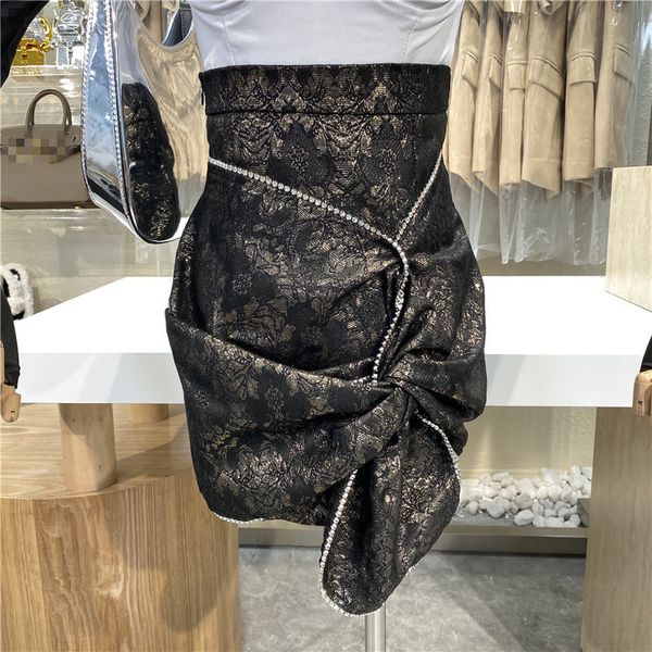 niche wind twist design dark standard cold high-cold royal sister hip style skirt, Black
niche wind twist design dark standard cold high-cold royal sister hip style skirt, Black