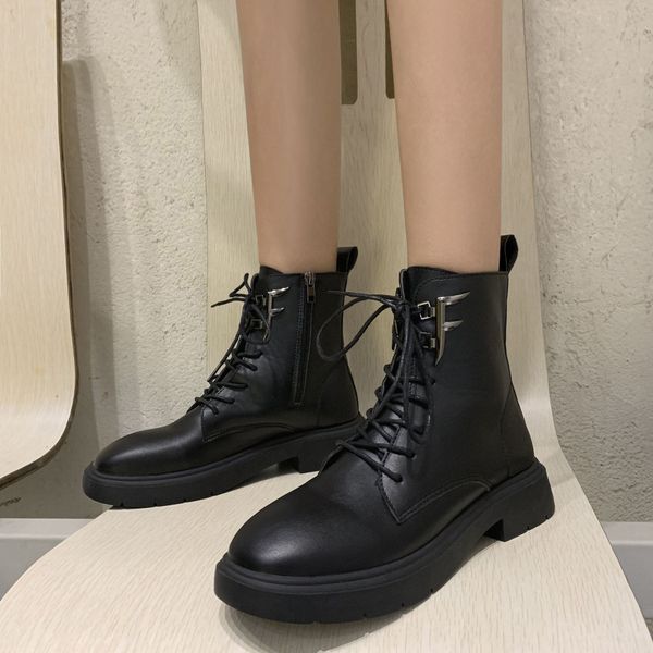 2021 boots martinlace up ankle for women shoes woman autumn winter solid black leather martin female plus size round toe ladies 1
2021 boots martinlace up ankle for women shoes woman autumn winter solid black leather martin female plus size round toe ladies 1