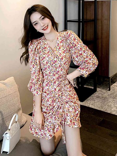 spring v-neck pleated print mini dress woman retro style long sleeve floral temperament fashionable summer 210513, Black;gray
spring v-neck pleated print mini dress woman retro style long sleeve floral temperament fashionable summer 210513, Black;gray