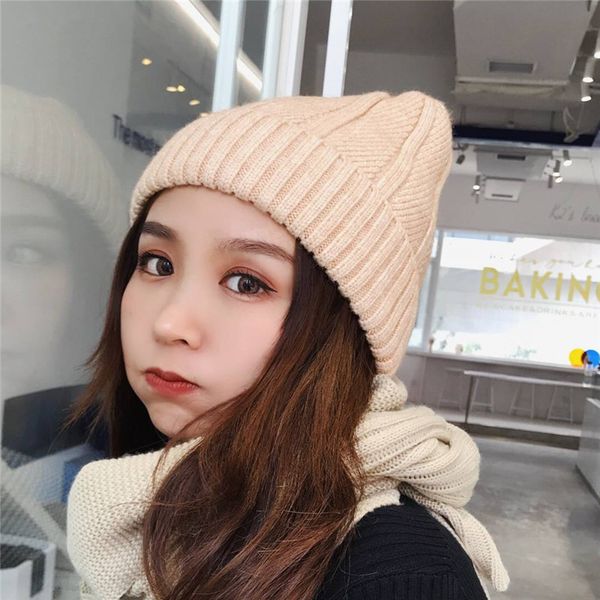 knitted female autumn winter hip hop fashion rogue han versatile baotou cold casual woolen hat male, Black;white
knitted female autumn winter hip hop fashion rogue han versatile baotou cold casual woolen hat male, Black;white