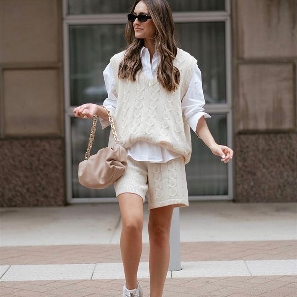 sleeveless sweater vest shorts mini women set knitted autumn spring 2 pieces set woman casual suits party outfits 210521, White
sleeveless sweater vest shorts mini women set knitted autumn spring 2 pieces set woman casual suits party outfits 210521, White