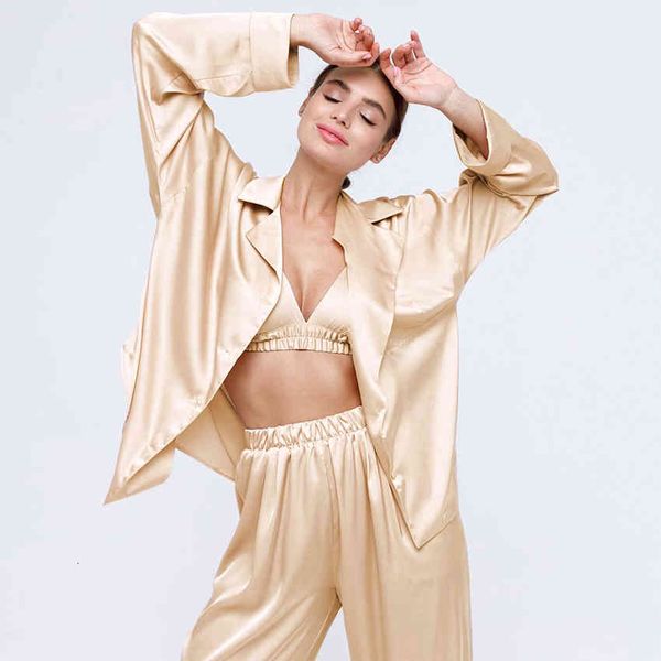 women's sleepwear 2021 spring 3 piece set women pajama satin home suit female pajamas loose basic elegant lounge with bra 4c5r, Black;red
women's sleepwear 2021 spring 3 piece set women pajama satin home suit female pajamas loose basic elegant lounge with bra 4c5r, Black;red