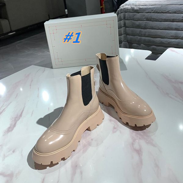 2021 women's platform ankle boots fashion autumn winter martin boots r cool motorcycle boots size 35-40 with box, Black
2021 women's platform ankle boots fashion autumn winter martin boots r cool motorcycle boots size 35-40 with box, Black