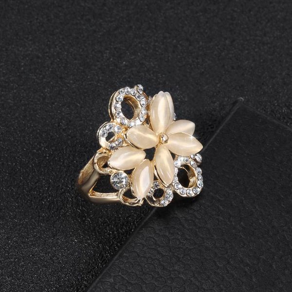 cluster rings glamour zircon ring ladies proposal champagne gold flower shaped fashion jewelry girlfriend birthday gift, Golden;silver
cluster rings glamour zircon ring ladies proposal champagne gold flower shaped fashion jewelry girlfriend birthday gift, Golden;silver