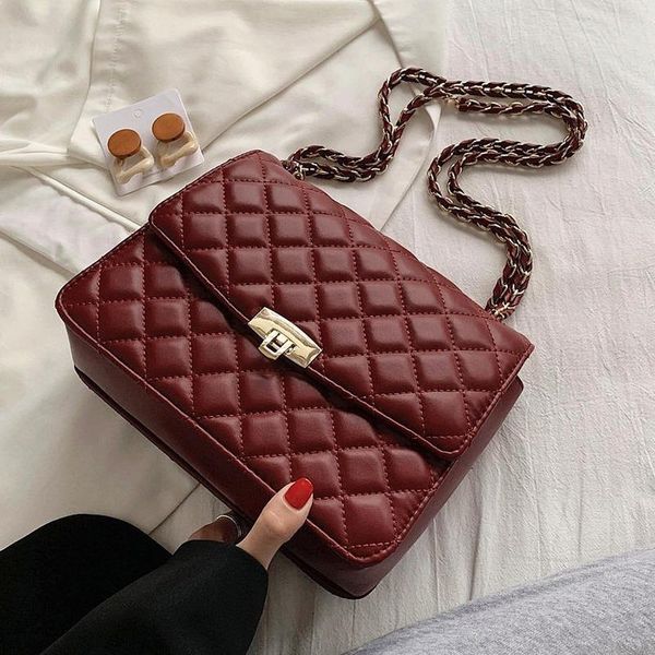 cross body fashion mesh bag, interior chain, small perfume, slotted women's luxury designer handbag, 2021
cross body fashion mesh bag, interior chain, small perfume, slotted women's luxury designer handbag, 2021