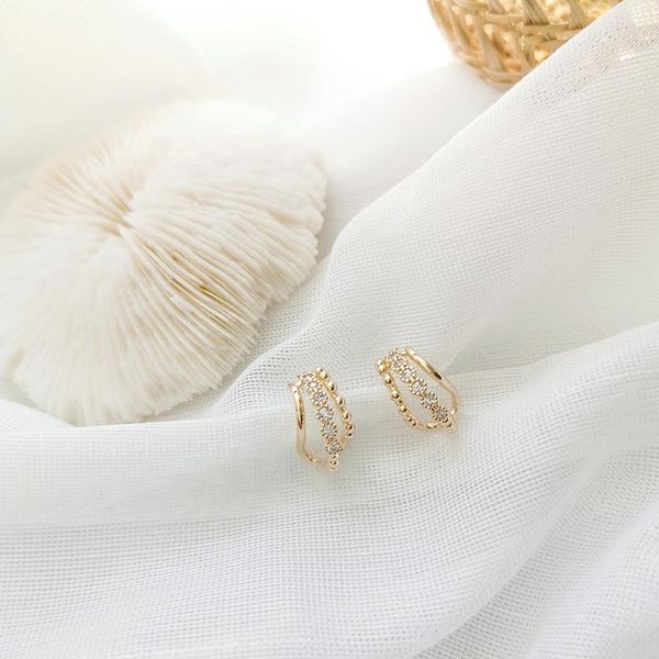 korean trendy arc zircon geometric stud earrings for women sweet personality crystal party jewelry gifts, Golden;silver
korean trendy arc zircon geometric stud earrings for women sweet personality crystal party jewelry gifts, Golden;silver