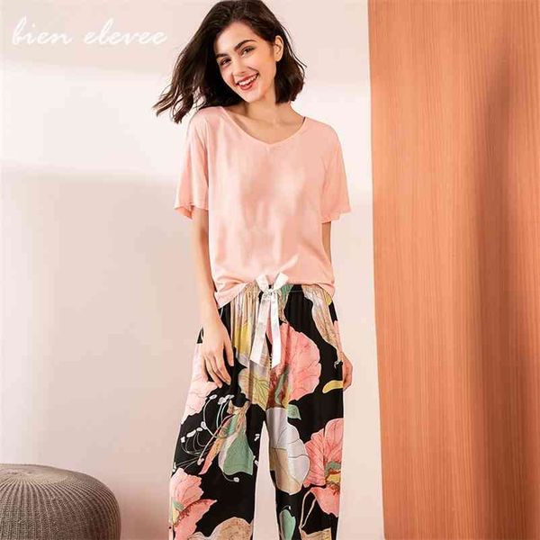 summer pajamas set women sleepwear female casual floral printed contrasting color pyjamas with long trousers home clothing 210330, Black;red
summer pajamas set women sleepwear female casual floral printed contrasting color pyjamas with long trousers home clothing 210330, Black;red