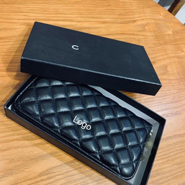 wallet 2021 zero xiaoxiangfeng hand bag lingge horizontal card coin key women's, Red;black
wallet 2021 zero xiaoxiangfeng hand bag lingge horizontal card coin key women's, Red;black