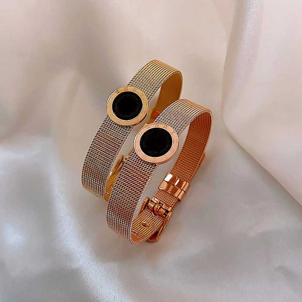 cibo roman numerals titanium steel bracelet with female web celebrity temperament melting contracted hand chain bracelet accesso q0717, Black
cibo roman numerals titanium steel bracelet with female web celebrity temperament melting contracted hand chain bracelet accesso q0717, Black