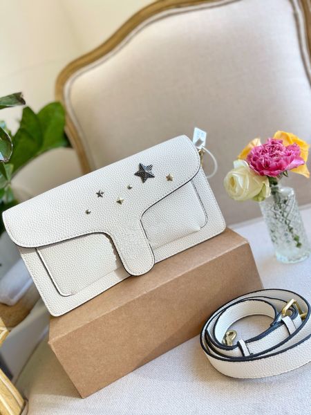 onthego large capacity totes fashion sac femme leather designers shoulder bags woman handbag handle lady shopping bag
onthego large capacity totes fashion sac femme leather designers shoulder bags woman handbag handle lady shopping bag