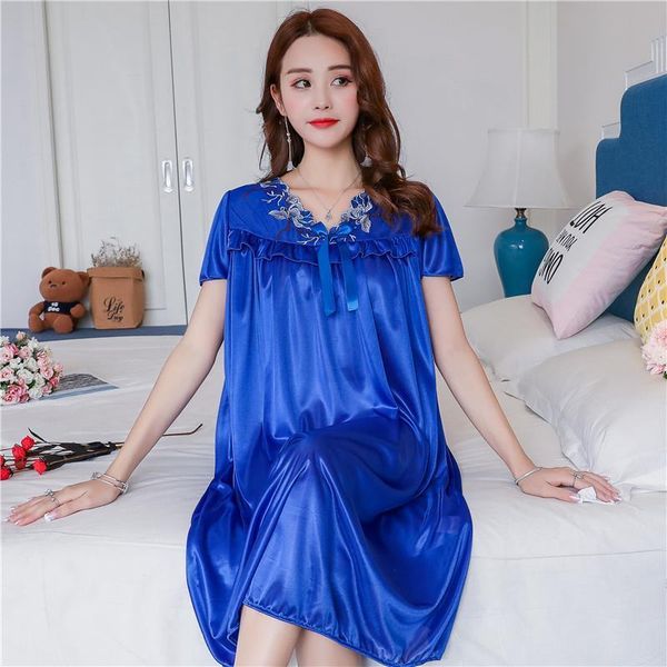 women sleepwear summer letter nightgown short sleeved v neck ice silk nightdress loose large size simulation home service, Black;red
women sleepwear summer letter nightgown short sleeved v neck ice silk nightdress loose large size simulation home service, Black;red