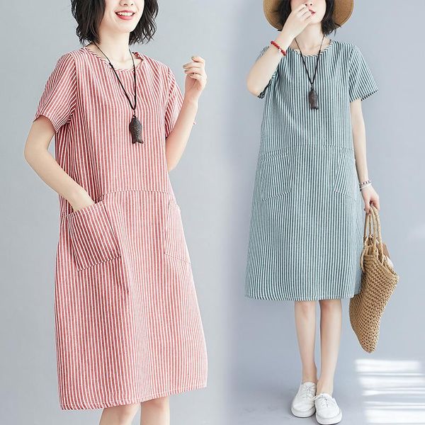 women's jeans 2021 summer large size fat mm loose thin round neck stripe middle-aged mother's medium long cotton linen dress, Blue
women's jeans 2021 summer large size fat mm loose thin round neck stripe middle-aged mother's medium long cotton linen dress, Blue
