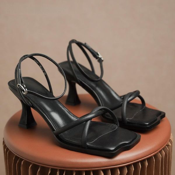dress shoes fashion retro high heels sandals for women summer woman night club pumps 2021, Black
dress shoes fashion retro high heels sandals for women summer woman night club pumps 2021, Black