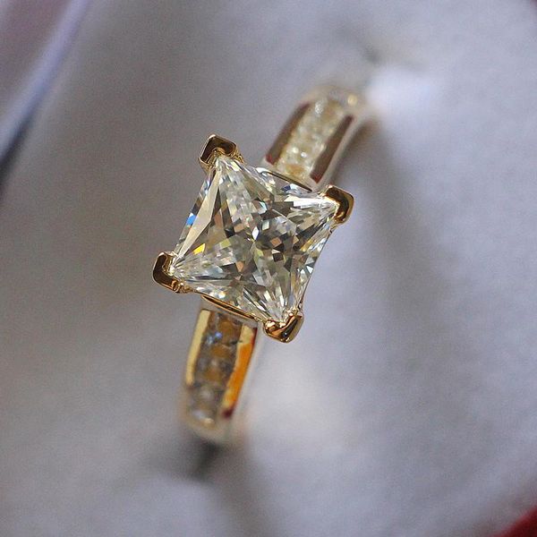 cluster rings 2ct princess cut diamond ring solid 925 sterling silver golden color luxury dazzle jewelry, Golden;silver
cluster rings 2ct princess cut diamond ring solid 925 sterling silver golden color luxury dazzle jewelry, Golden;silver