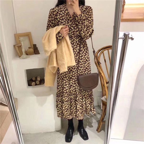 dresses korean stylish v-neck print basic all-match vintage brief cute casual loose long es 4 colors, Black;gray
dresses korean stylish v-neck print basic all-match vintage brief cute casual loose long es 4 colors, Black;gray