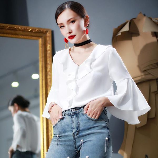 women's blouses & shirts 2021 summer chiffon shirt short sleeve flared v-neck ruffle loose large size slim, White
women's blouses & shirts 2021 summer chiffon shirt short sleeve flared v-neck ruffle loose large size slim, White