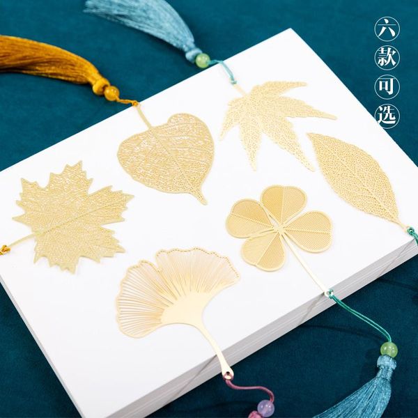 chinese special gift brass leaf bookmark classical cultural and creative antique metal party gifts for children favor
chinese special gift brass leaf bookmark classical cultural and creative antique metal party gifts for children favor
