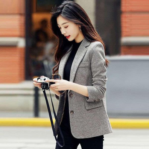 women's suits & blazers solid female blazer women 2021 office lady long sleeve jacket for single breasted and jackets coat, White;black
women's suits & blazers solid female blazer women 2021 office lady long sleeve jacket for single breasted and jackets coat, White;black