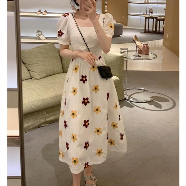party dresses women elegant puff sleeve vestidos 2021 sweet embroidery sun floral midi dress o neck clothes, White;black
party dresses women elegant puff sleeve vestidos 2021 sweet embroidery sun floral midi dress o neck clothes, White;black