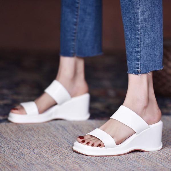 slippers european and american women's thick bottomed sandals 2021 summer simple slope heel for fashionable shoes, Black
slippers european and american women's thick bottomed sandals 2021 summer simple slope heel for fashionable shoes, Black