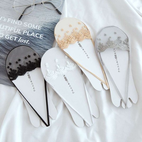 hollow out embroidered cotton short lace socks solid high heel invisible women summer thin boat low sox, Black;white
hollow out embroidered cotton short lace socks solid high heel invisible women summer thin boat low sox, Black;white