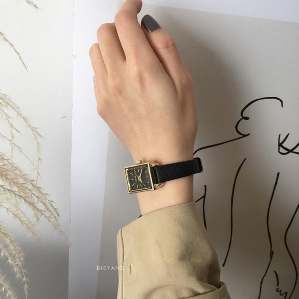 wristwatches chic temperament versatile square fashion women's quartz watch thin leather belt women, Slivery;brown
wristwatches chic temperament versatile square fashion women's quartz watch thin leather belt women, Slivery;brown