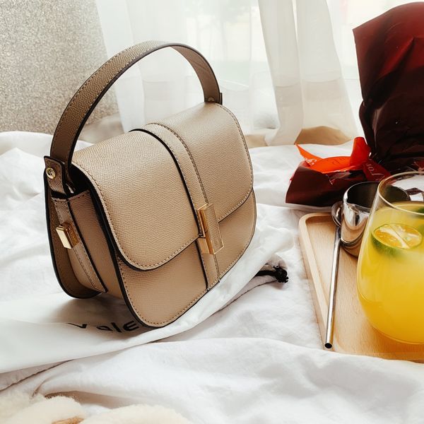 women luxurys designers bags 2021 tb organ chain strip small square litc crossbody bag totes designer handbag purse wallet handbags tote 288
women luxurys designers bags 2021 tb organ chain strip small square litc crossbody bag totes designer handbag purse wallet handbags tote 288