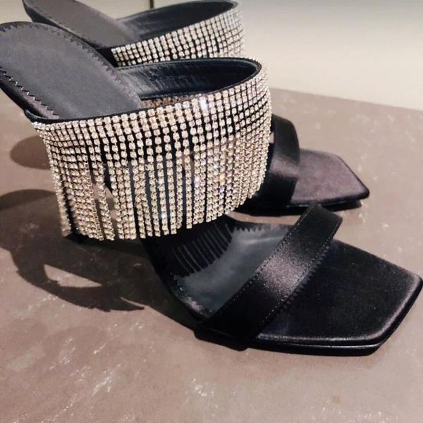 slippers rhinestones shoes women tassel mules high heels summer fashion slides lady crystals footware peep toe party sandalias bling, Black
slippers rhinestones shoes women tassel mules high heels summer fashion slides lady crystals footware peep toe party sandalias bling, Black