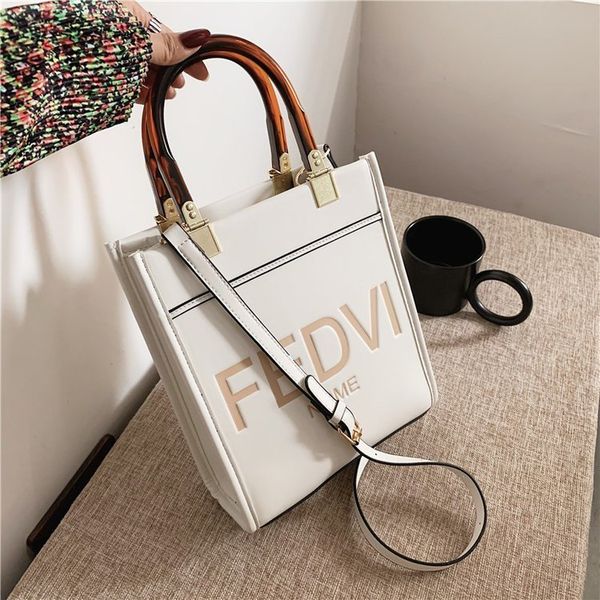 design s for women handbag and purse square tote casual shoulder bolsa feminina sac a main luis bag purses outlet
design s for women handbag and purse square tote casual shoulder bolsa feminina sac a main luis bag purses outlet