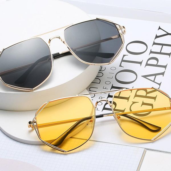 sunglasses 2021 vintage square metal frame men classic retro sun glasses women luxury eyewear uv400, White;black
sunglasses 2021 vintage square metal frame men classic retro sun glasses women luxury eyewear uv400, White;black