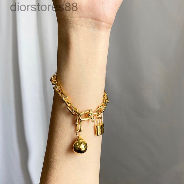 bangles bracelet 04 personality exaggeration thick chain hanging ball lock bamboo knot neutral style punk cool fashion hip hop couple, Black
bangles bracelet 04 personality exaggeration thick chain hanging ball lock bamboo knot neutral style punk cool fashion hip hop couple, Black