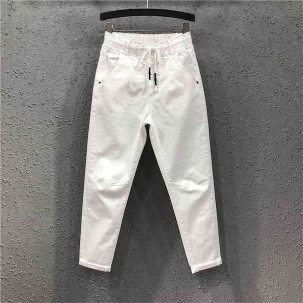 spring summer women cotton denim pants plus size elastic waist loose harem pants female casual ankle-length white jeans d317 210616, Blue
spring summer women cotton denim pants plus size elastic waist loose harem pants female casual ankle-length white jeans d317 210616, Blue