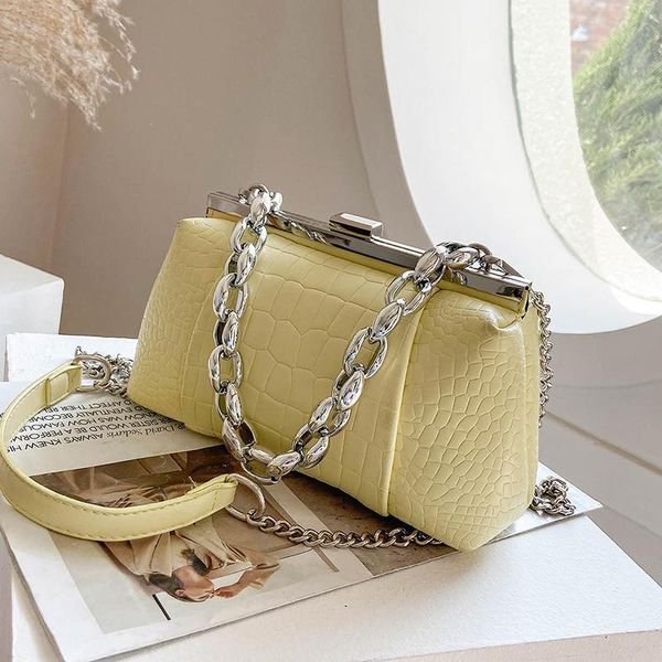 evening bags stone pattern chain tote bag 2021 high-quality pu leather women's designer handbag shoulder messenger
evening bags stone pattern chain tote bag 2021 high-quality pu leather women's designer handbag shoulder messenger