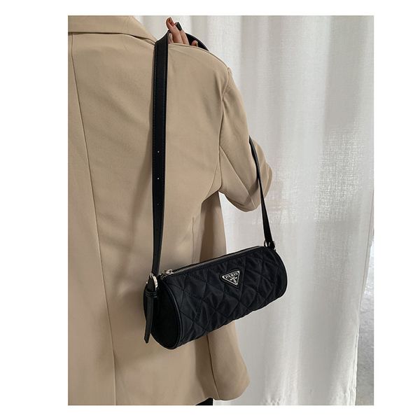 oxford embroidered lattice armpit new messenger versatile one shoulder boston light luxury pillow handbag purses luxury outlet
oxford embroidered lattice armpit new messenger versatile one shoulder boston light luxury pillow handbag purses luxury outlet