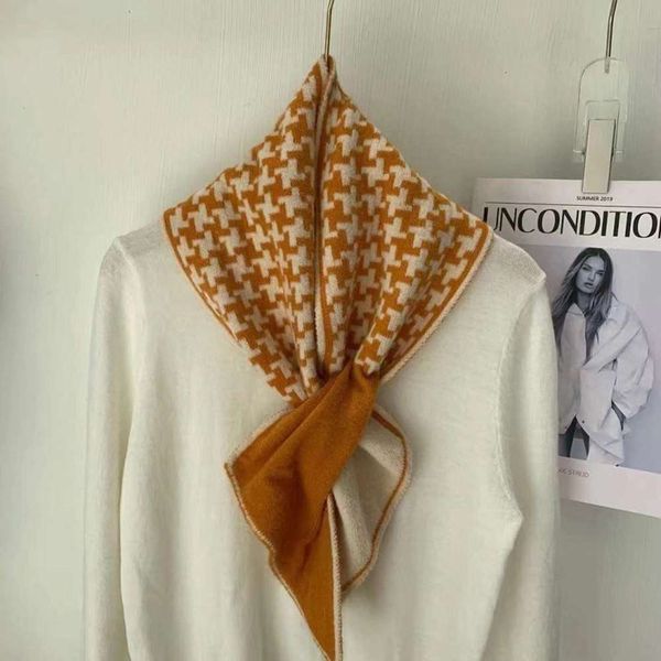 scarf women's shawl in autumn and winter thickened temperament bib cotton cashmere warm coat, Blue;gray
scarf women's shawl in autumn and winter thickened temperament bib cotton cashmere warm coat, Blue;gray