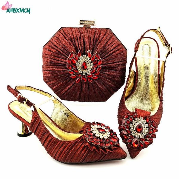 dress shoes 2021 design italian women and bag set in wine color decorate with rhinestone for wedding party, Black
dress shoes 2021 design italian women and bag set in wine color decorate with rhinestone for wedding party, Black