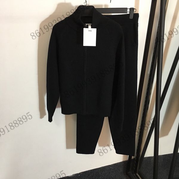 22ss brand designer brown women tracksuit spring pants dr sports casual letter 8 printed stand-collar wool knitted cardigan + knitted trouse, White
22ss brand designer brown women tracksuit spring pants dr sports casual letter 8 printed stand-collar wool knitted cardigan + knitted trouse, White