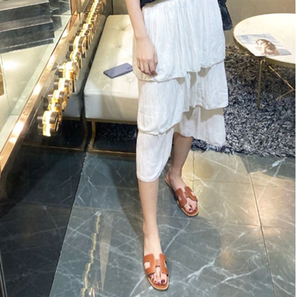 70% off wholesale sandals flip-flops design designer slippers women fashion leather outdoor beach casual versatile h-sandals plus size 42, Black
70% off wholesale sandals flip-flops design designer slippers women fashion leather outdoor beach casual versatile h-sandals plus size 42, Black